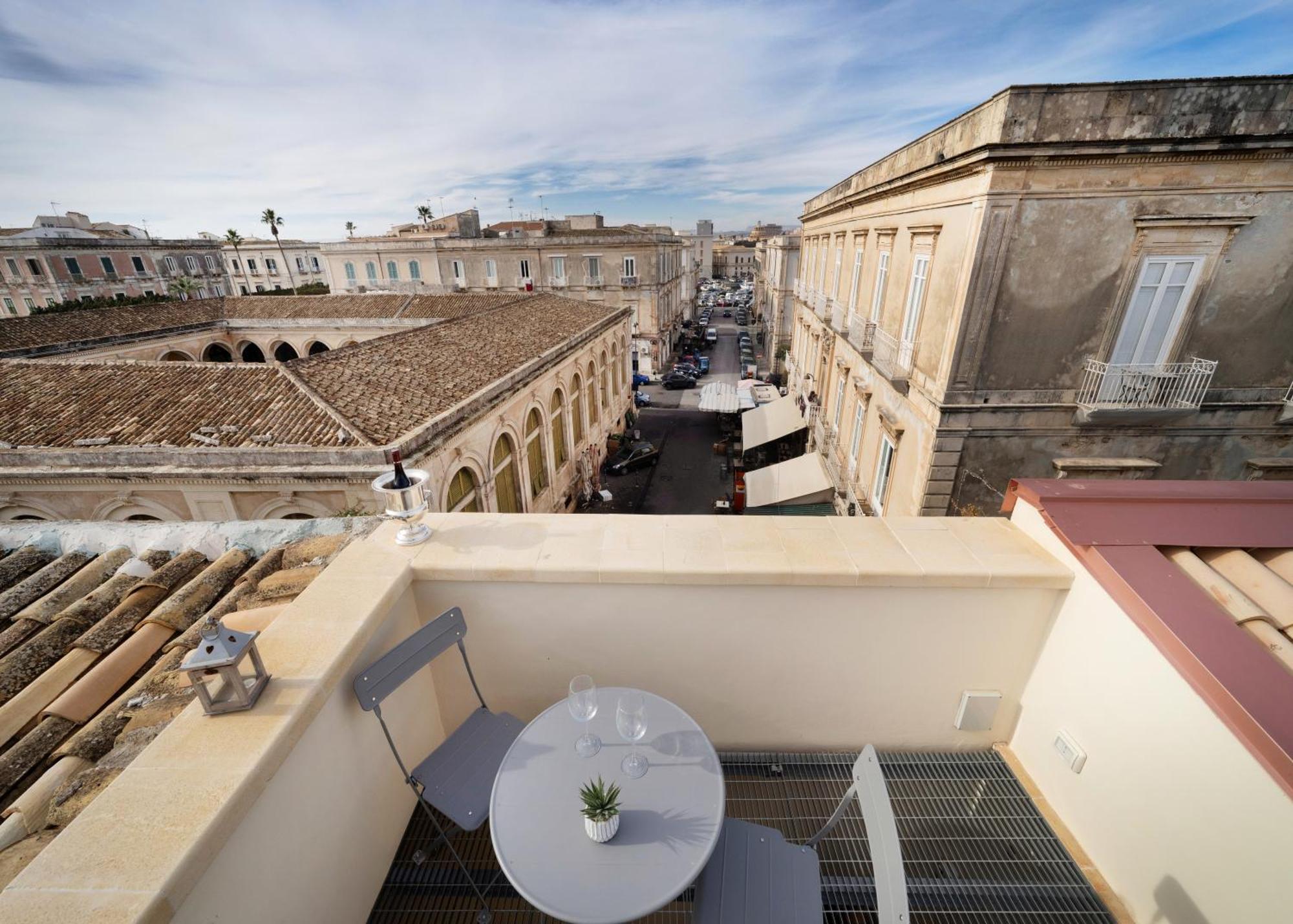 Arco Del Mercato Apartment Syracuse Bagian luar foto